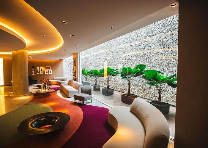 Mercure CamboriuHotel Em